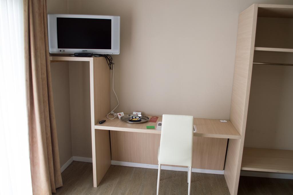 บัดเจ็ต แฟลตส์ บรัสเซลส์ Apartment ภายนอก รูปภาพ